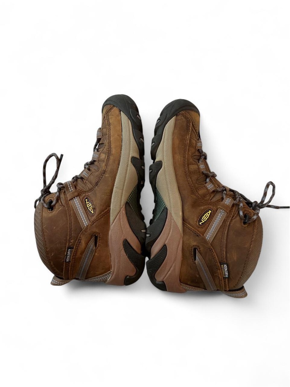 Women 7.5 boots Keen brown & tan hiking shoes